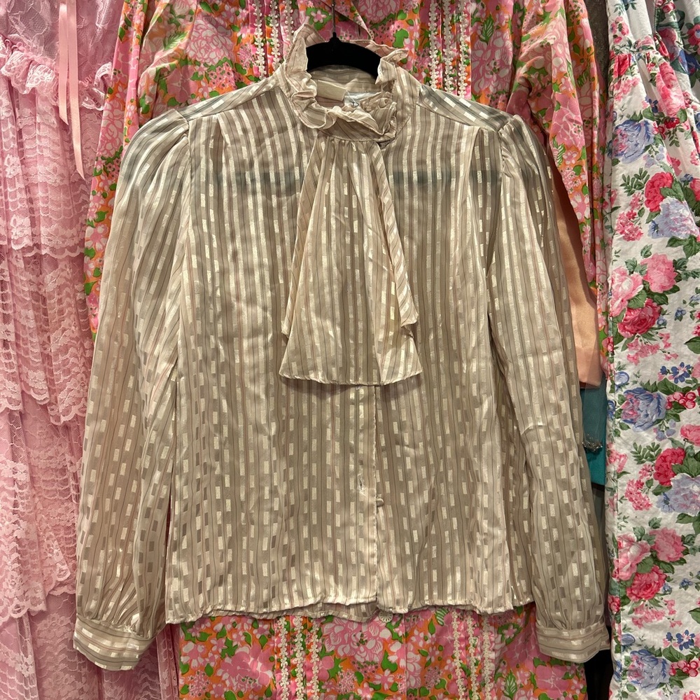 Vintage Classic Romeo Blouse